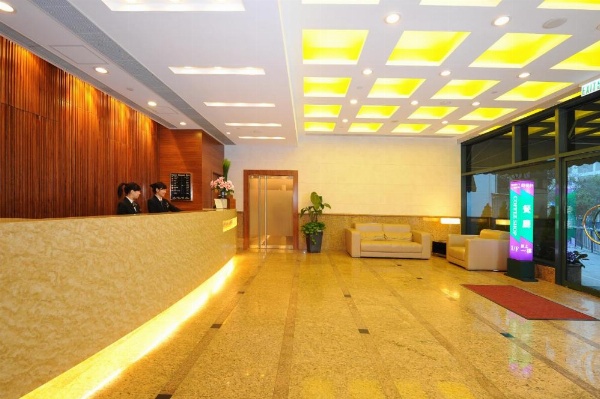 Bishop Lei International House image 14